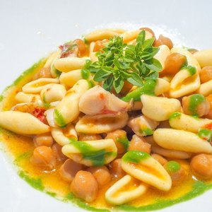 piatti tipici Ristorante Piazzetta Petrone nel centro storico di Vieste nel Gargano